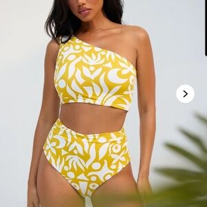 Fashion Nova Yellow and White One-Shoulder Swimsuit